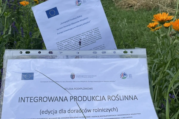 Plakat z dofinansowaniem z budżetu UE